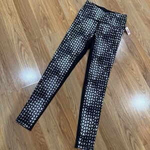 Victoria’s Secret sport leggings